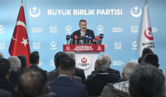 BBP Lideri Destici: “Türkiye Bölgede Savaş İstemiyor, Halk İradesi Dışındaki Dayatmaları Kabul Etmiyoruz”