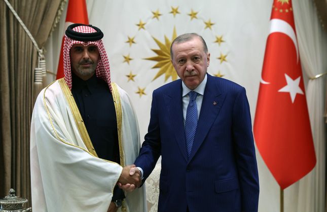Cumhurbaşkanı Erdoğan, Katar Büyükelçisi’ni Cumhurbaşkanlığı Külliyesi’nde Kabul Etti